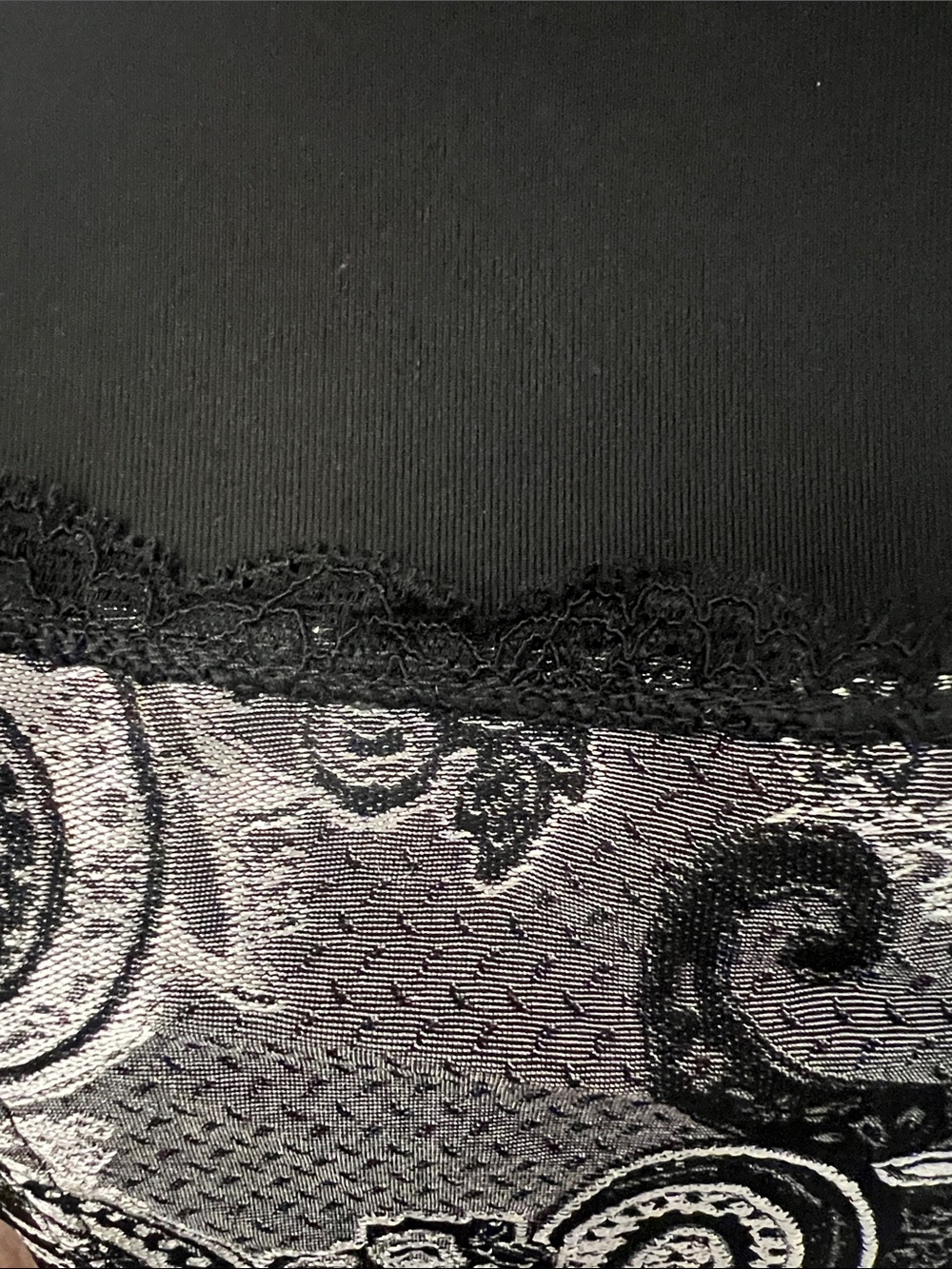 White House Black Market Black and Gray Paisley Tank Top - Picture 4 of 10